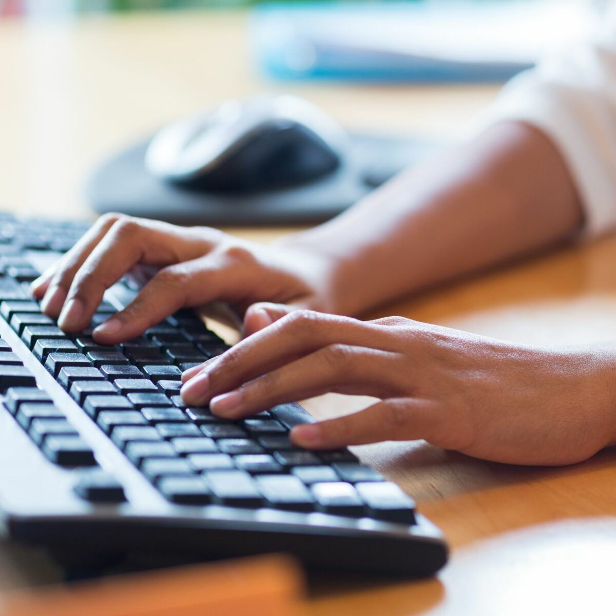 HDegy | كيف تقلل صوت أزرار لوحة المفاتيح أثناء الكتابة HDegy | كيف تقلل صوت أزرار لوحة المفاتيح أثناء الكتابة